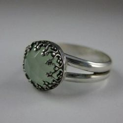 Sterling Silver Vintage Green Peridot Retro Ring - Size 9