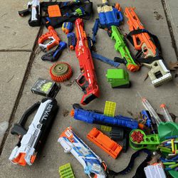 Tons Of Nerf Toys With Extra Accessories 