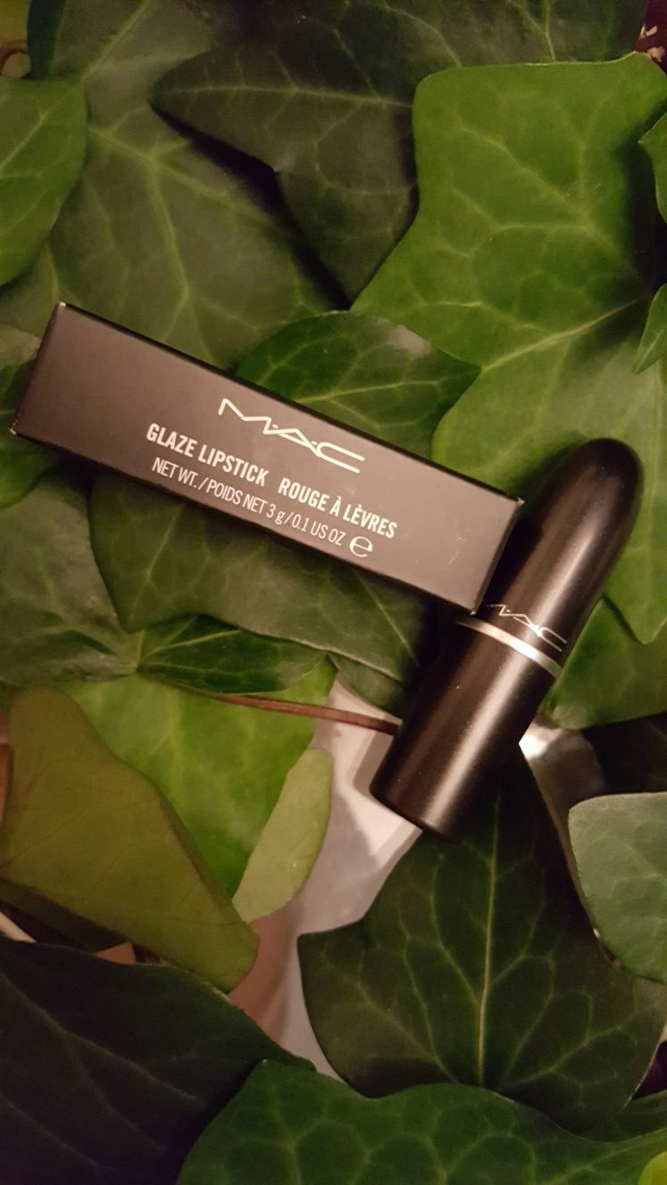 MAC Glaze Lipstick - Hot Tahiti (A17)