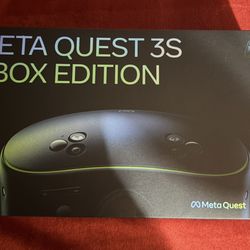 Meta Quest 3S Xbox Edition (128GB) Bundle – Like New (Codes Redeemed)