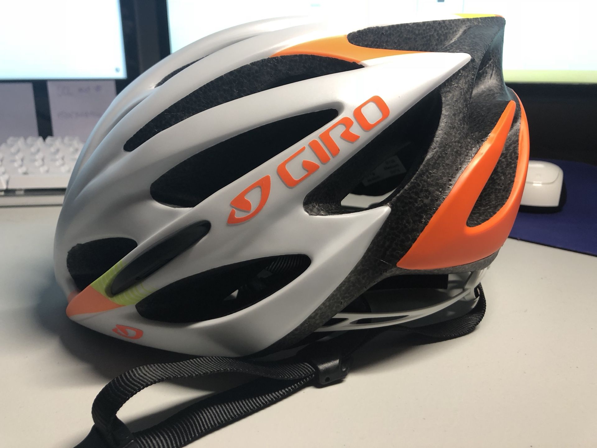 Giro Monza Road Helmet R/W/G Size Med