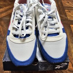 Reebok Classic Size 10.    USA