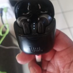 Audifonos JBL Bluetooth En Perfectas Condiciones Trabajando Bien Cargados 💯 Y Calados Originales 