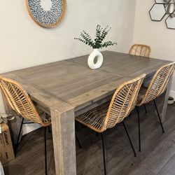 Dining Table seats 4-8