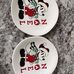 Mickey Mouse Holiday Decor