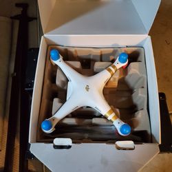 DJI Phantom 3 4K Professional Drone.