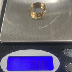 14k Ornate Ring Size 6
