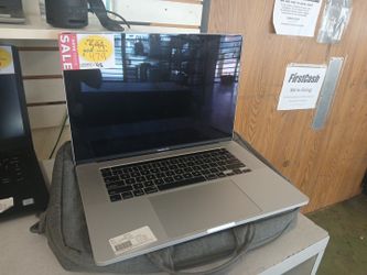 Apple, Macbook (Year 2019) 