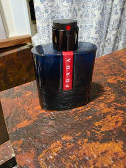 Prada Luna Rossa Fragrance Bottle edt