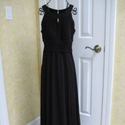 Prom Season! Eleganant, Black Halter Top Formal Gown, Sleeveless Dress Size 6 