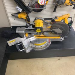 Dewalt Circular Saw