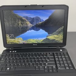 Dell Laptop Latitude 5530 Window 10