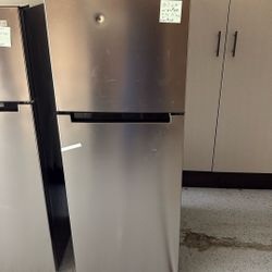 Refrigerator 10.1 Cubic Foot