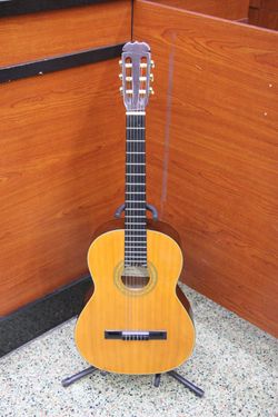 Vintage Carlos 228 Classical Guitar Nylon Strings Made In Korea