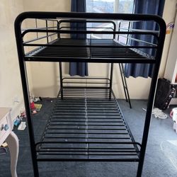 Bunkbed. Metal Frame. Black.