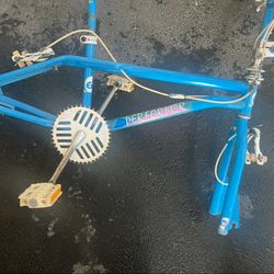 Old School 1980s GT Performer BMX