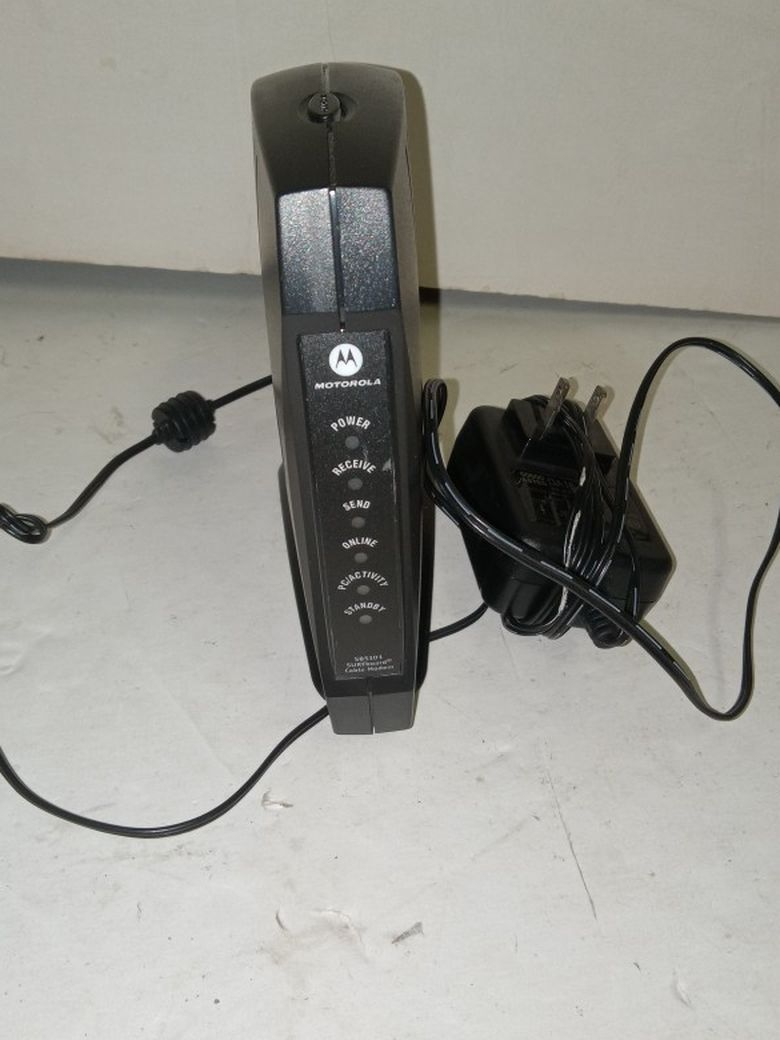 Motorola Surfnboard SB5101 Cable Modem With Power Adaptor