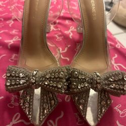 bow Heels