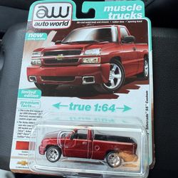 AW Auto World Muscle Trucks 2005 Chevy Silverado SS Custom 6 Candy Apple Red