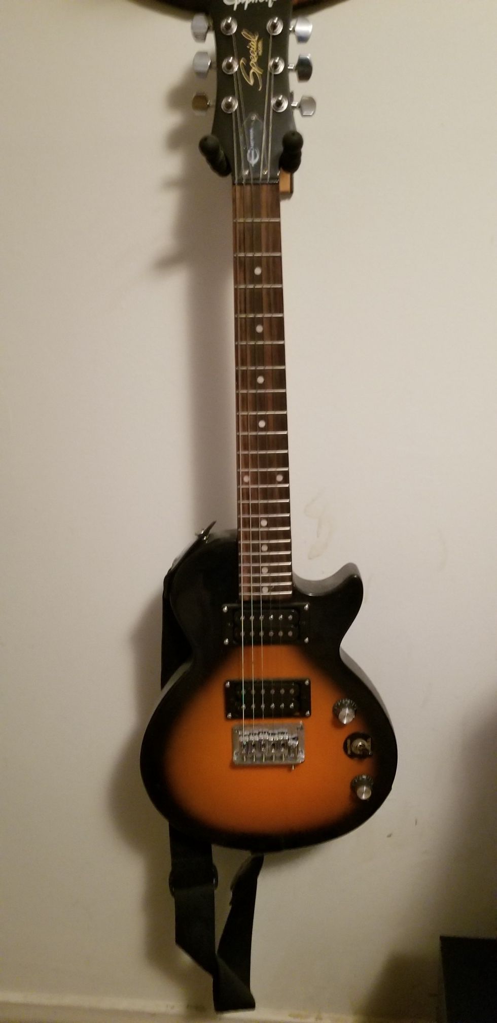 Guitar,amp and microphone
