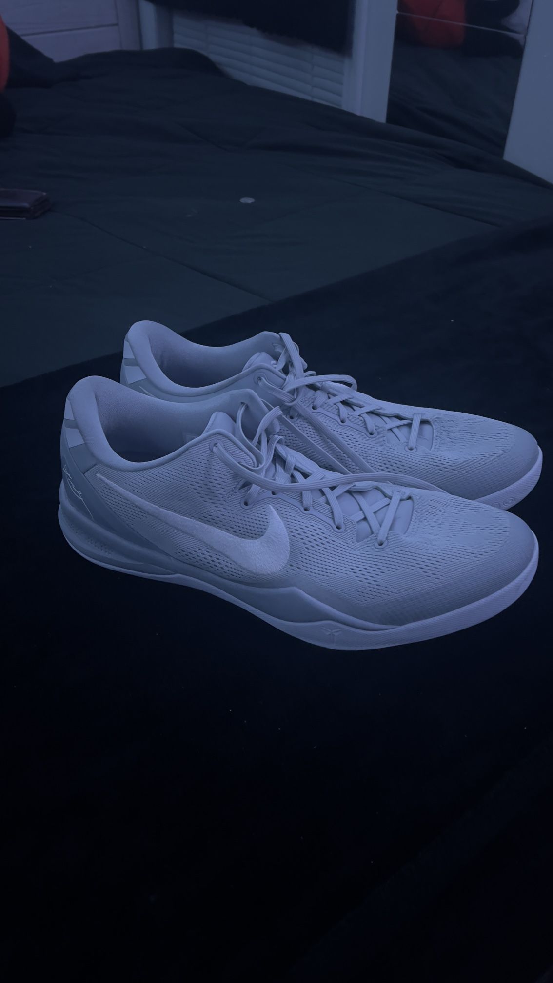 Wolf Grey Kobe 8