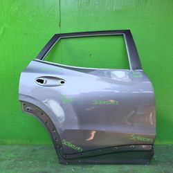 Trax 2024 2025 2026 Door