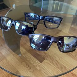3 Pairs Of Authentic Oakley Mainlink Sunglasses 