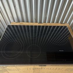 🔥 Miele 36” Electric Cooktop – KM5860 – Open Box 🔥  Price today: $1,599 Delivery and installation available  Upgrade your kitchen with this premium 