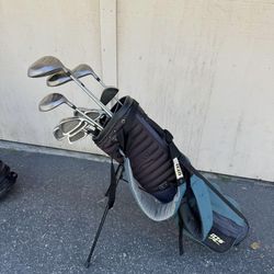 Pinseeker Womans Golf Clubs And Golf Bag