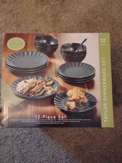 12 PIECE TAYLOR DINNERWARE SET