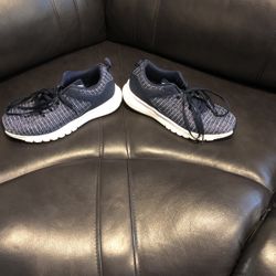 Women’s Reebok Walking/Running Shoes