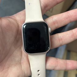 Apple Watch Series 9se 44mm