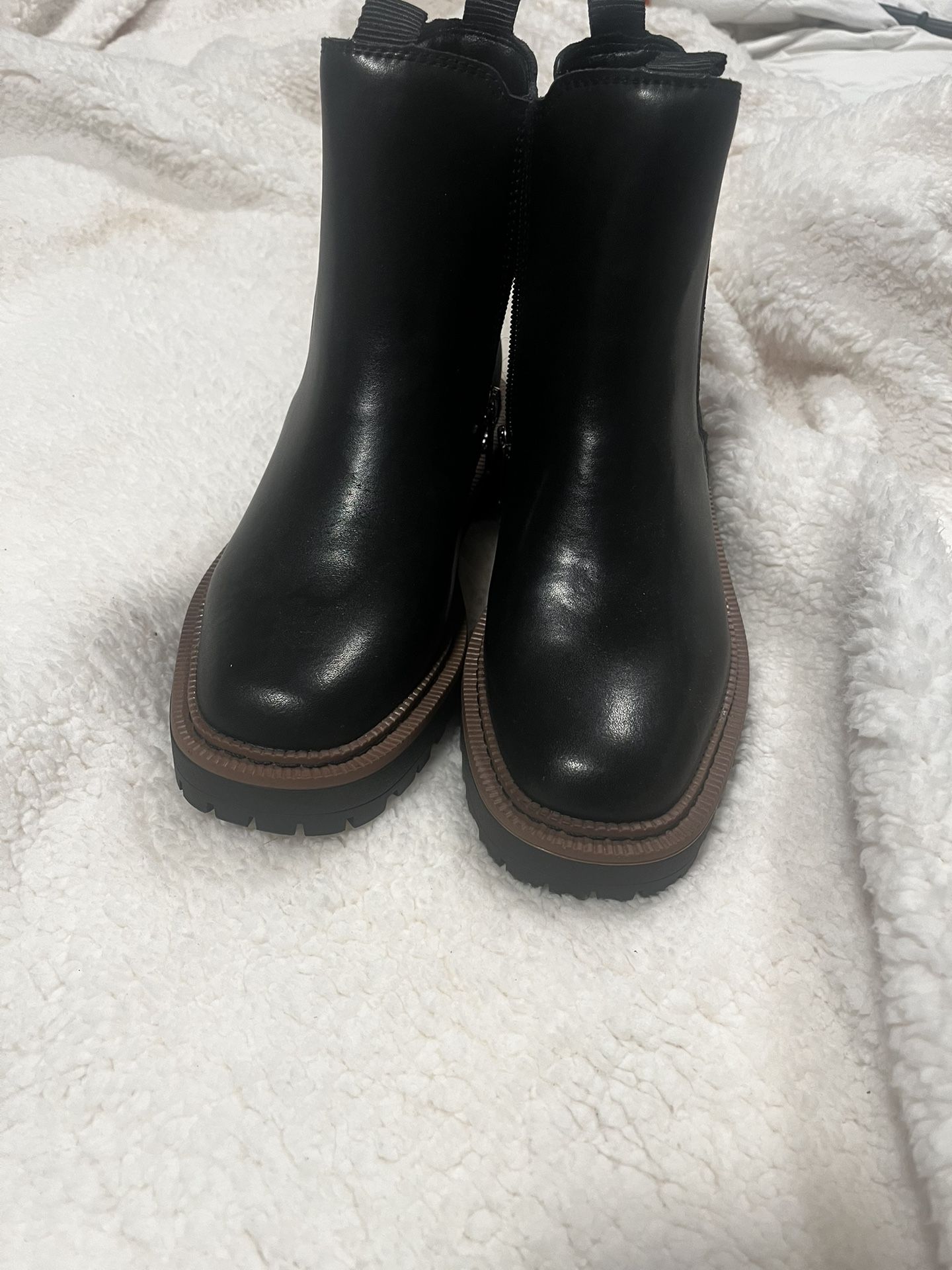 Sam Edelman  Laguna Chelsea Boot SZ 4 NEW