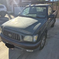 2004 Toyota Tacoma Pick Up