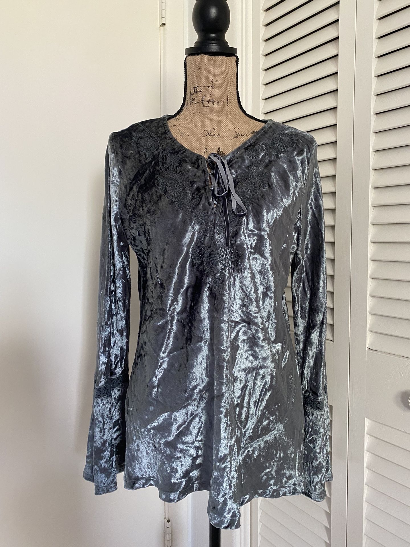 Top Grey Large