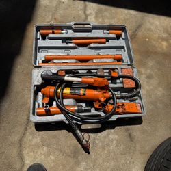 Hydraulic Body Repair Kit with Case