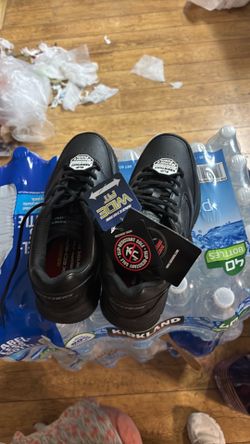 NEW Skechers Slip Resistant Work Shoes Mens 7 – Tags On – No Box