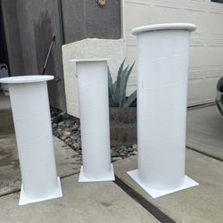 3 Different Sizes Cake Stands  (Rental)