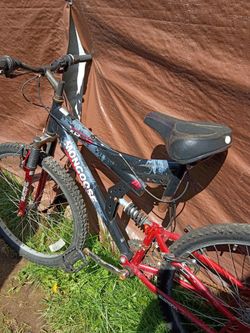 Mongoose 26" bike nice