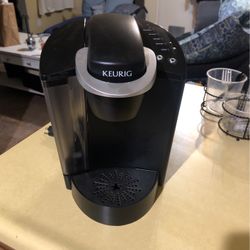 Keurig Coffe Machine Like New