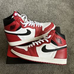 Nike Air Jordan Retro 1 Chicago OG Size 13