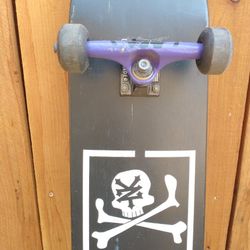 Skateboard. 