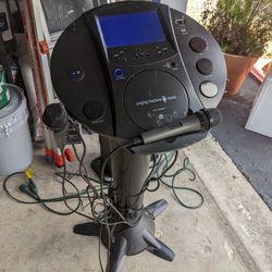 Karaoke bluetooth and CD with two speakers