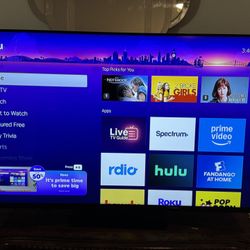 Vizio 60" Smart TV + Brand New Roku Stick