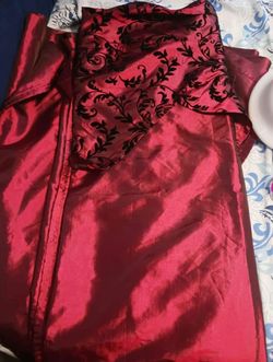 RED SHIMMER CURTAINS