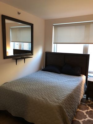 Bob S Furniture Austin Bedroom Set For Sale In Brooklyn Ny Offerup
