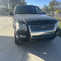 2010 Ford Explorer