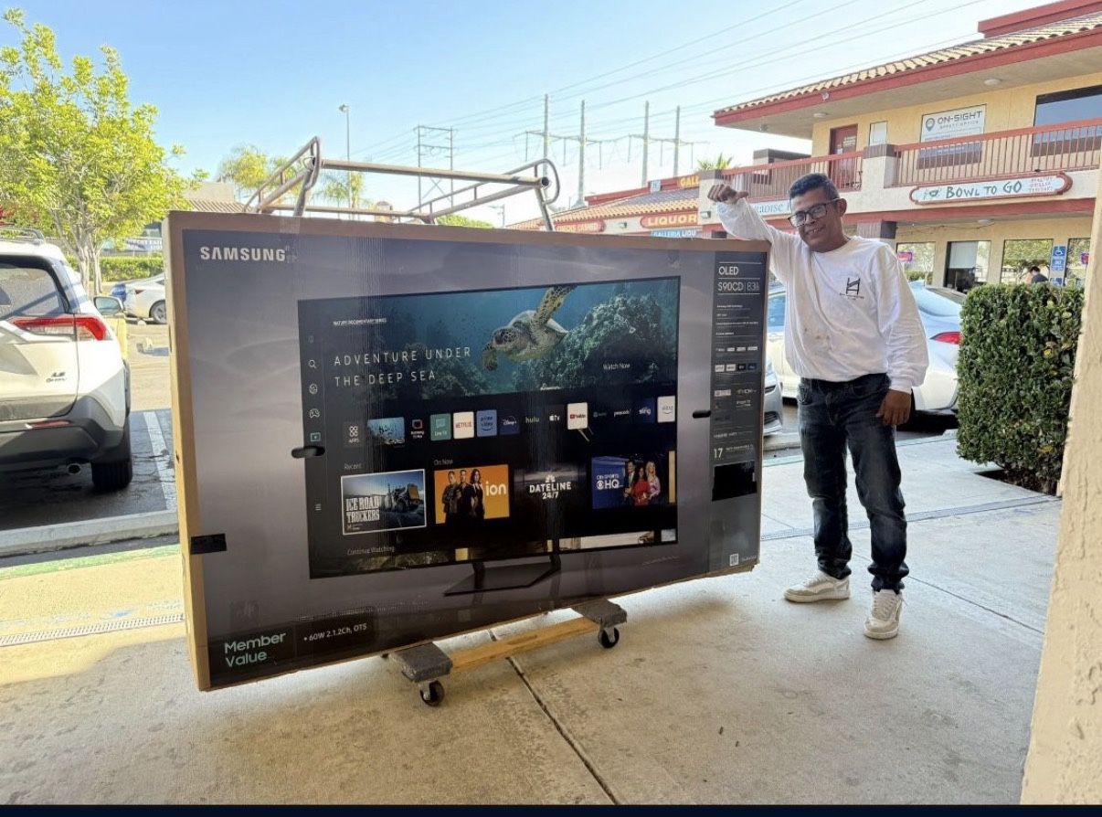 83 “ Samsung Smart 4K OLED HDR 144HZ TV