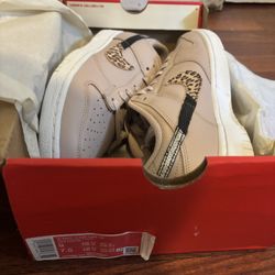 Women’s Size 9- Nike Dunk Low SE Animal Swoosh - Fossil Stone DD7099-200
