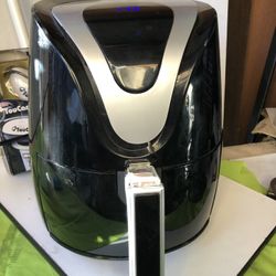 Insignia Air fryer has broken body Does not affect its working condition still New But broke In shipping Great working condition tested￼